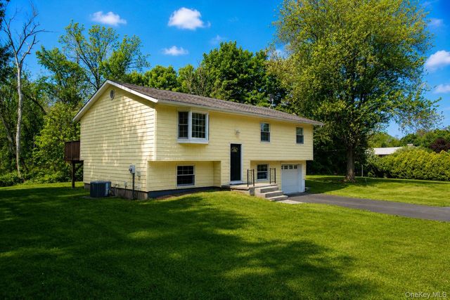 15 Colonial Avenue, Fishkill, NY 12524