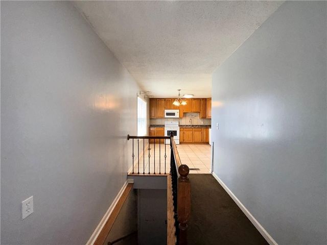 8701 E 92ND Place, Kansas City, MO 64138