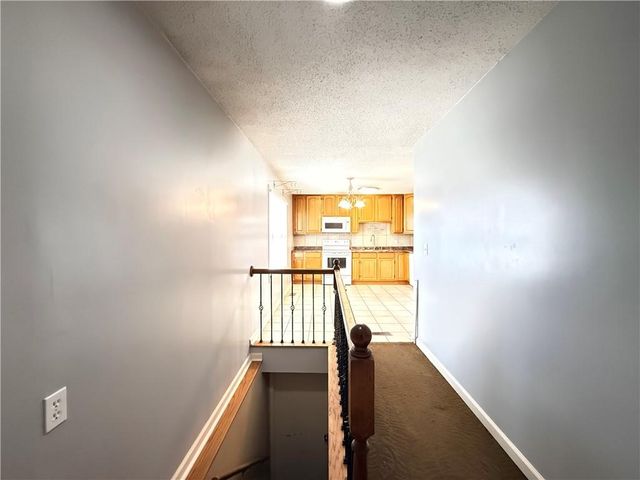 8701 E 92ND Place, Kansas City, MO 64138