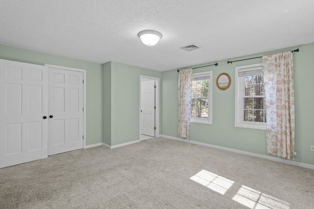 16 Timmins Road, Bow, NH 03304