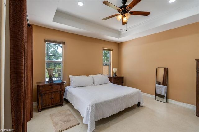 2960 10th AVE NE, Naples, FL 34120