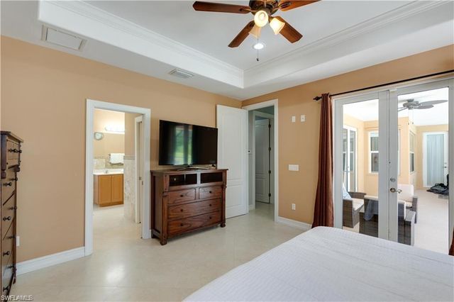 2960 10th AVE NE, Naples, FL 34120