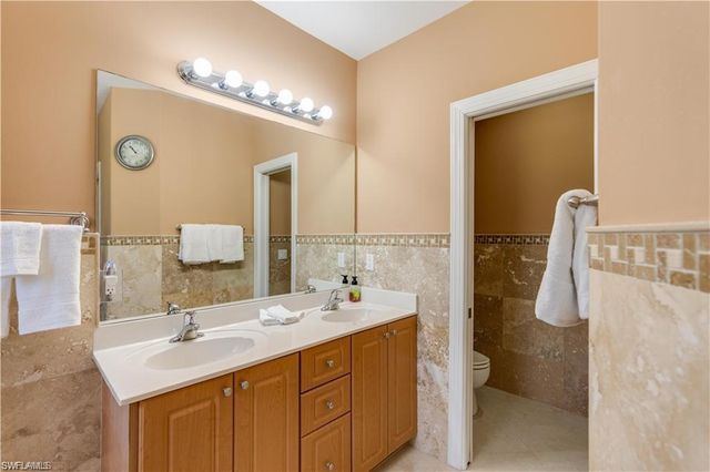 2960 10th AVE NE, Naples, FL 34120