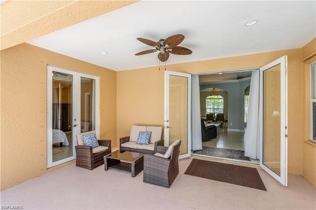 2960 10th AVE NE, Naples, FL 34120