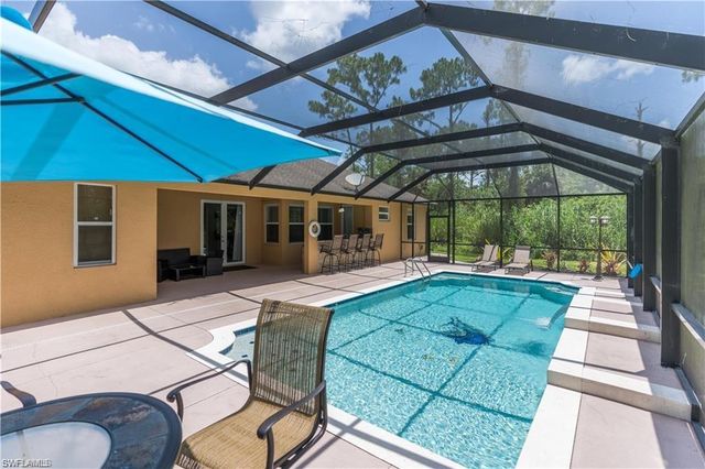 2960 10th AVE NE, Naples, FL 34120