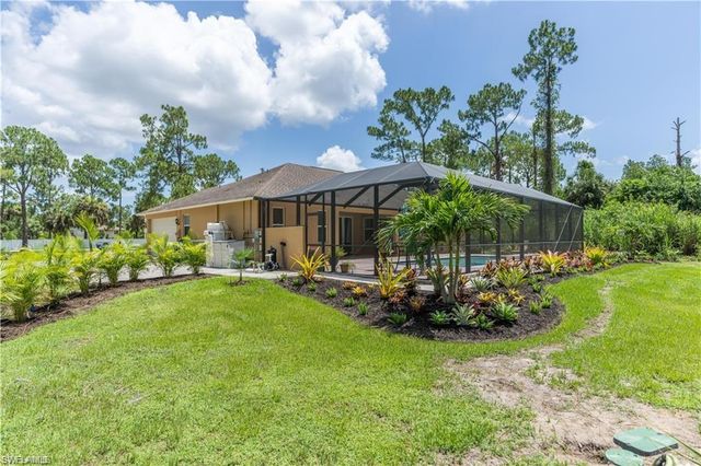 2960 10th AVE NE, Naples, FL 34120