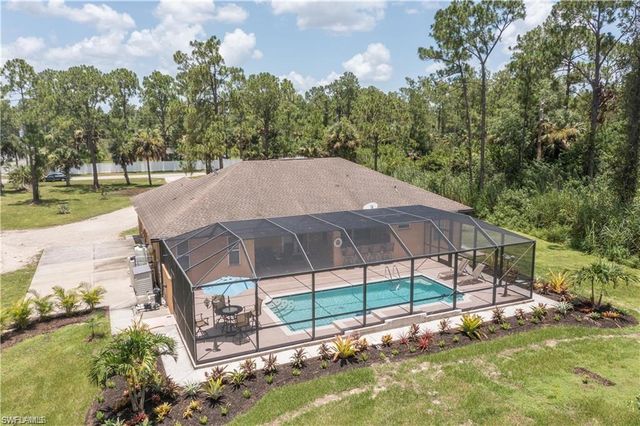 2960 10th AVE NE, Naples, FL 34120