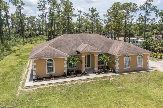 2960 10th AVE NE, Naples, FL 34120