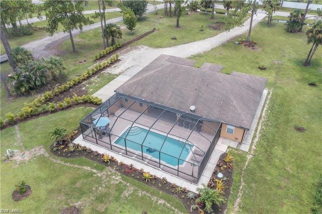 2960 10th AVE NE, Naples, FL 34120