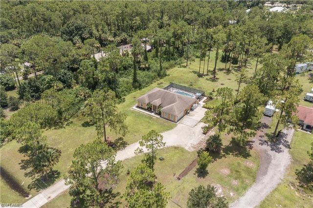 2960 10th AVE NE, Naples, FL 34120