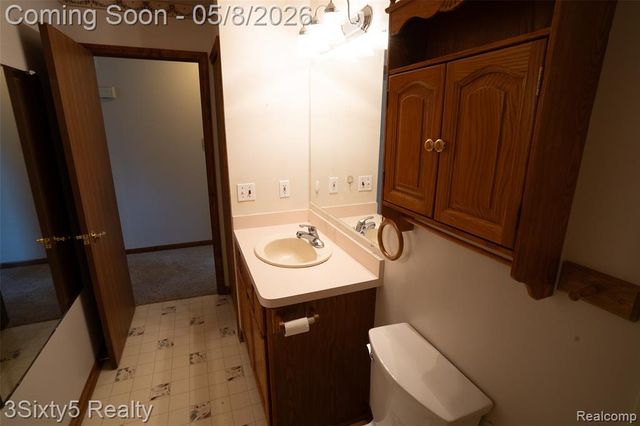 1783 Farnsworth Road, Lapeer, MI 48446