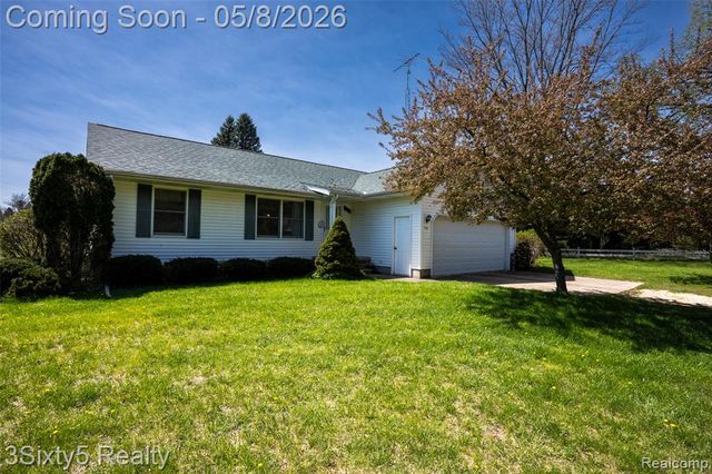 1783 Farnsworth Road, Lapeer, MI 48446