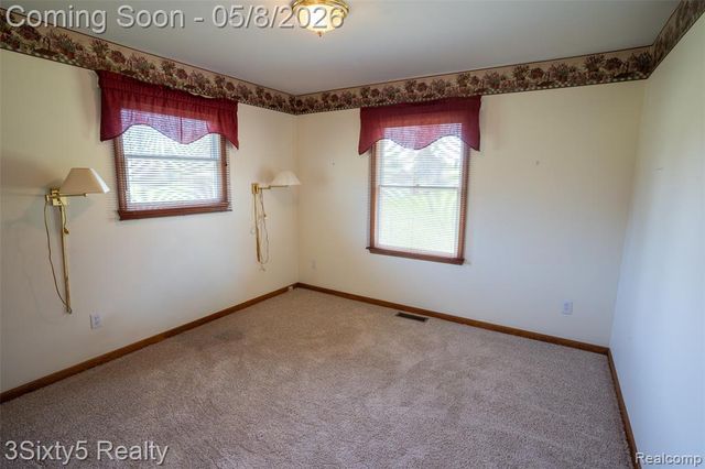 1783 Farnsworth Road, Lapeer, MI 48446