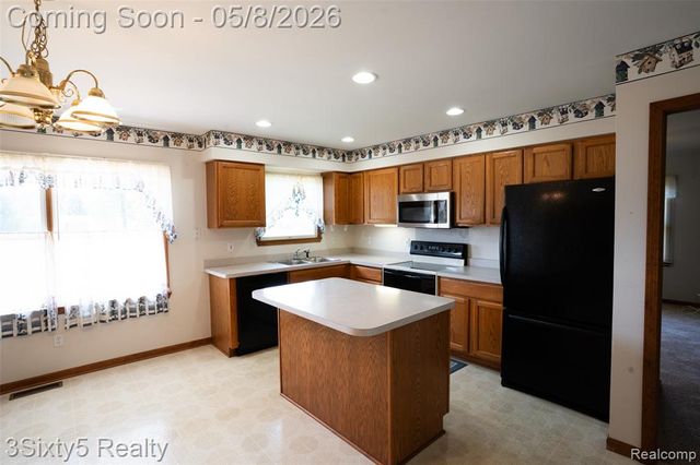 1783 Farnsworth Road, Lapeer, MI 48446