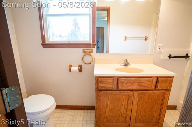 1783 Farnsworth Road, Lapeer, MI 48446