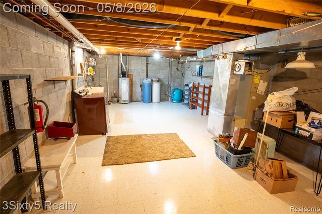 1783 Farnsworth Road, Lapeer, MI 48446