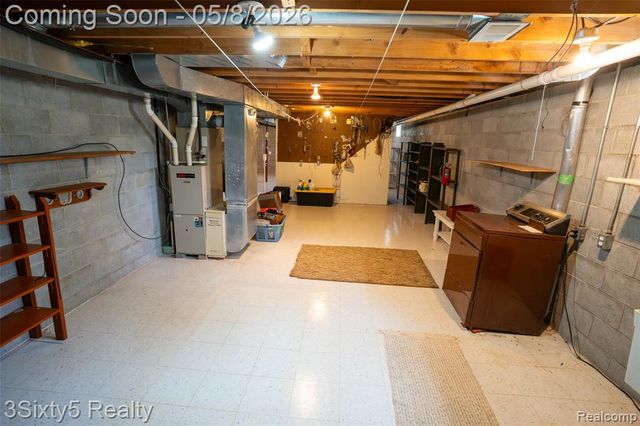 1783 Farnsworth Road, Lapeer, MI 48446