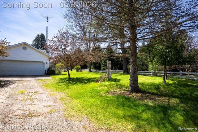 1783 Farnsworth Road, Lapeer, MI 48446