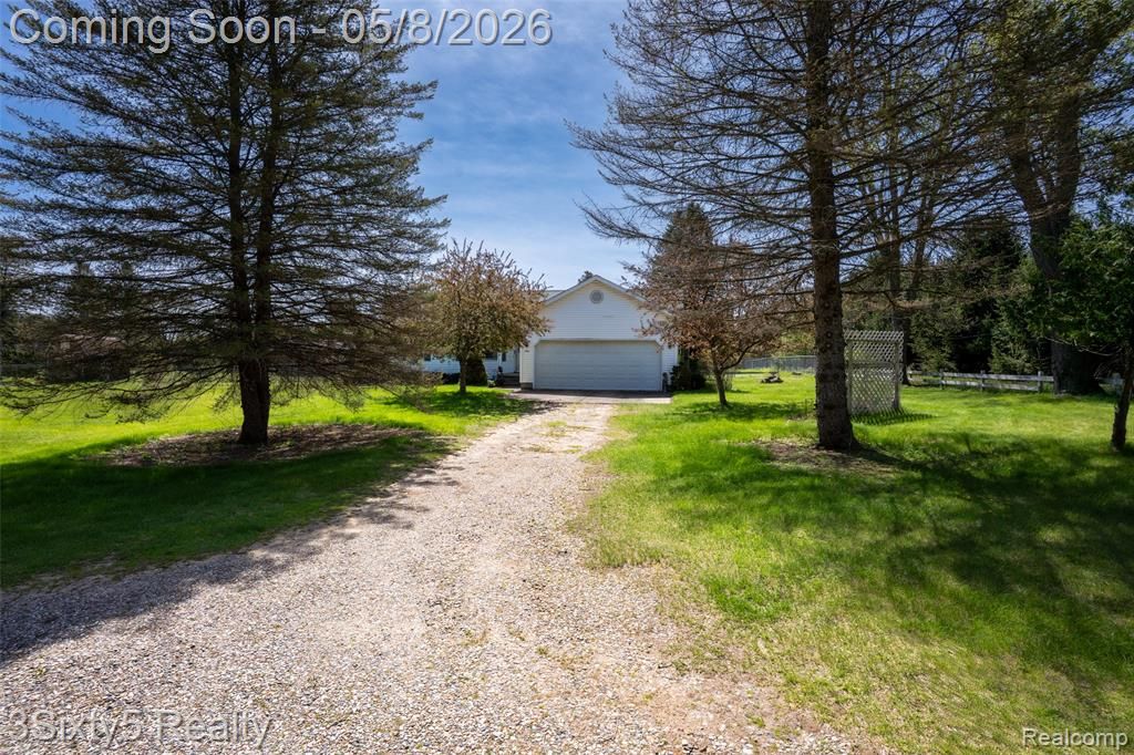 1783 Farnsworth Road, Lapeer, MI 48446