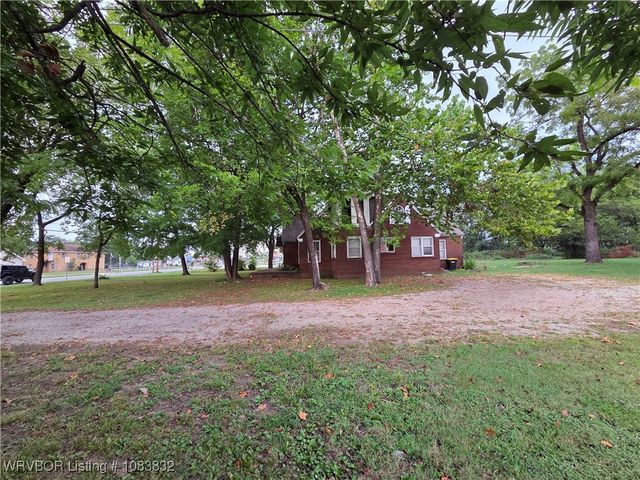 118 E Main Street, Charleston, AR 72933