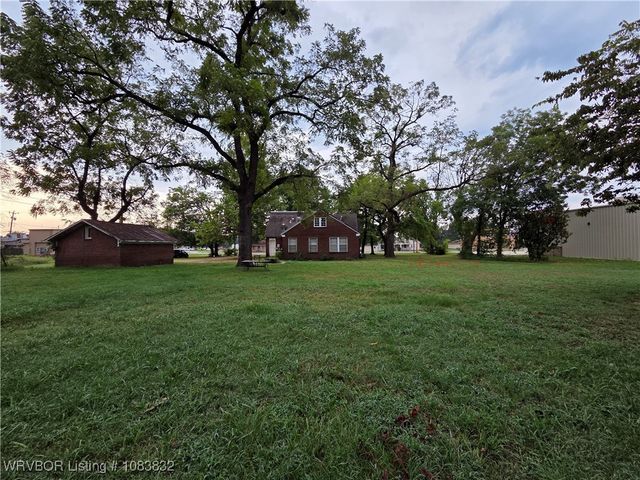 118 E Main Street, Charleston, AR 72933