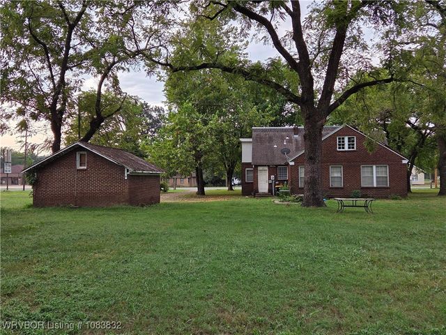 118 E Main Street, Charleston, AR 72933