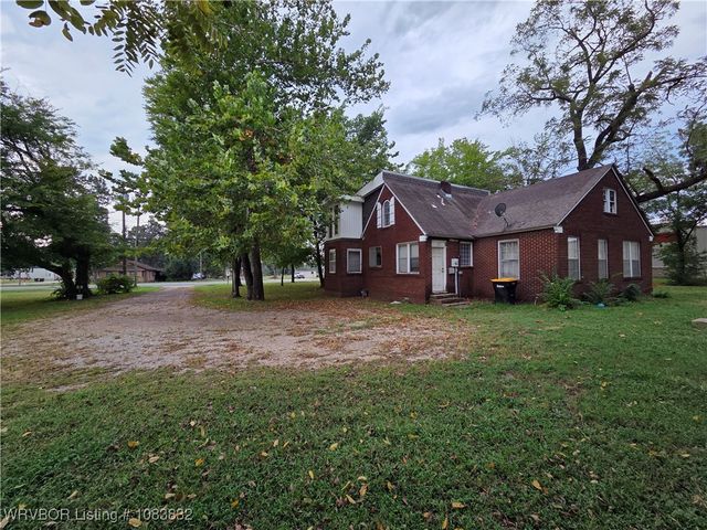 118 E Main Street, Charleston, AR 72933