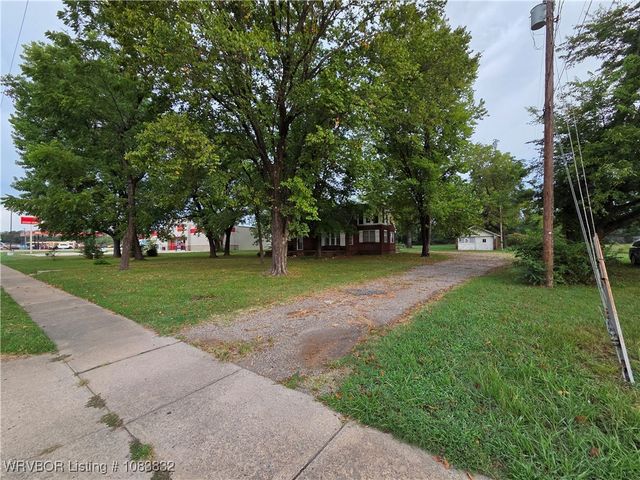 118 E Main Street, Charleston, AR 72933