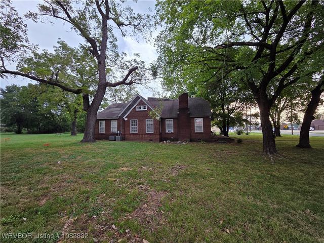 118 E Main Street, Charleston, AR 72933