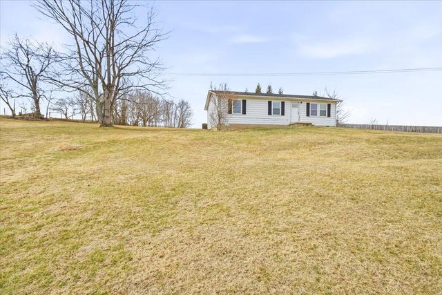 1249 Blue Ridge Tpke, Fincastle, VA 24090