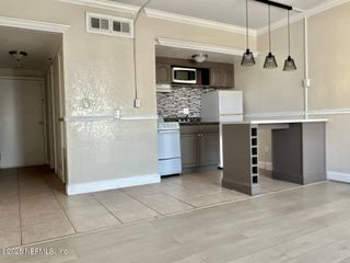 311 W ASHLEY Street, 1111, Jacksonville, FL 32202