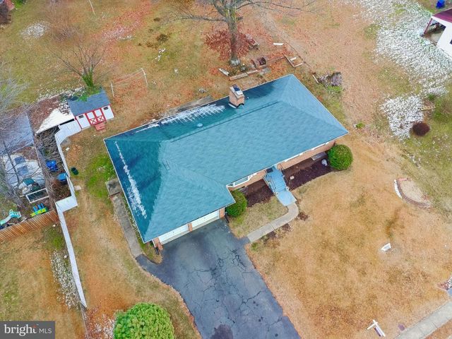 3723 MUNSON RD, Falls Church, VA 22041