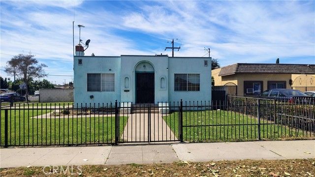920 S Flower, Santa Ana, CA 92703