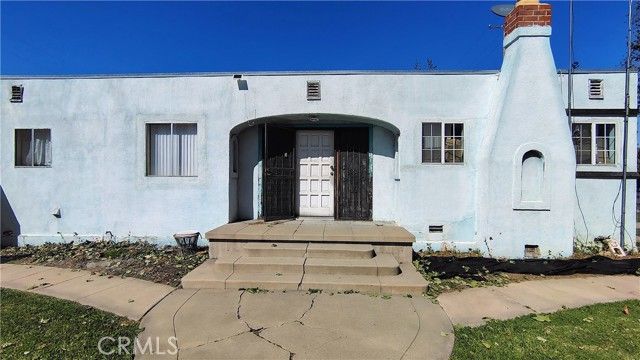 920 S Flower, Santa Ana, CA 92703