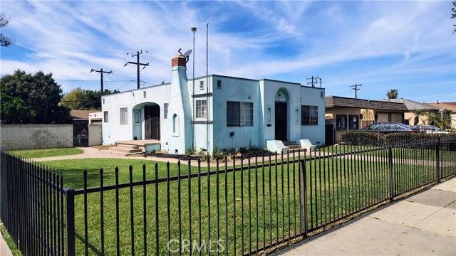 920 S Flower, Santa Ana, CA 92703