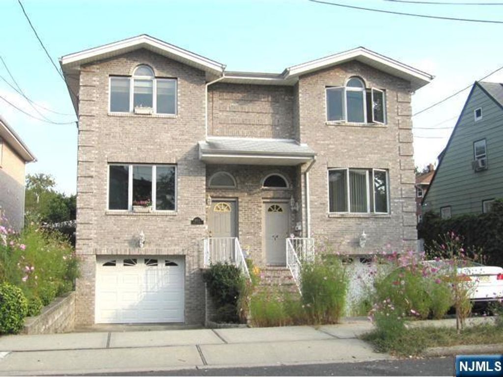 428B 1ST Street, Palisades Park, NJ 07650