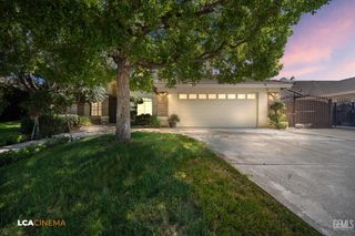 11015 Lakewood Ct Court, Bakersfield, CA 93312