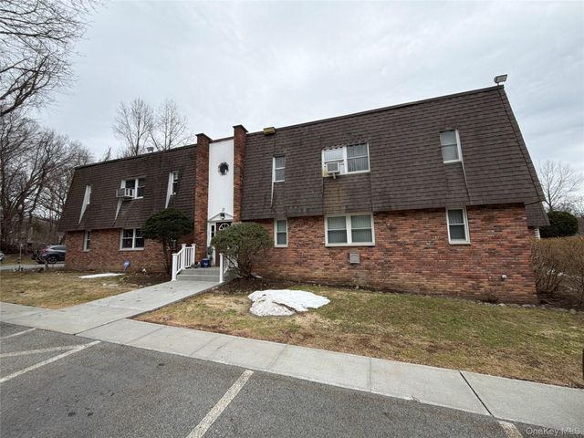 23 Crescent Drive 90, Thiells, NY 10984