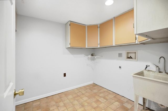 1601 Sutton Avenue, Cincinnati, OH 45230