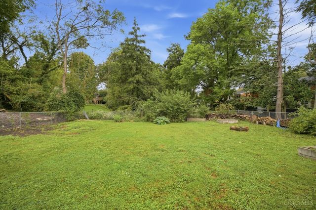 1601 Sutton Avenue, Cincinnati, OH 45230
