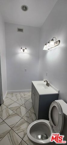 22401 Baltar Street, West Hills (los Angeles), CA 91304