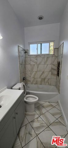 22401 Baltar Street, West Hills (los Angeles), CA 91304