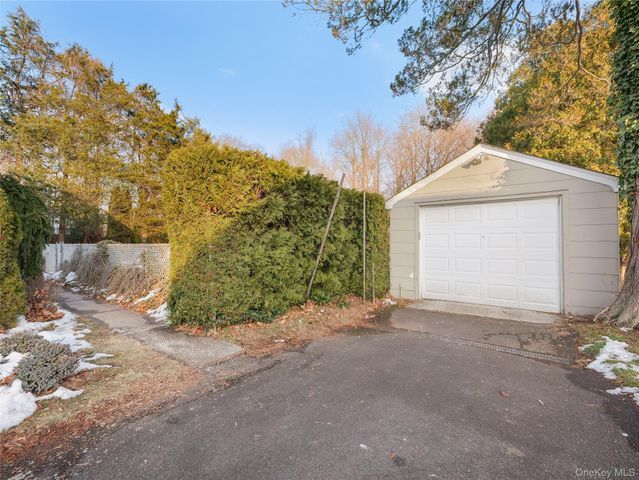 18 Hughes Street, Congers, NY 10920