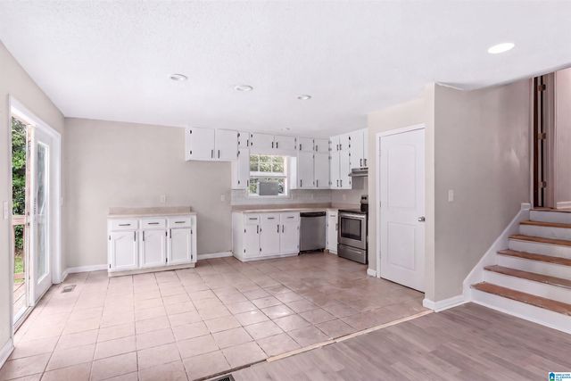 800 WHALEY ROAD, Fultondale, AL 35068
