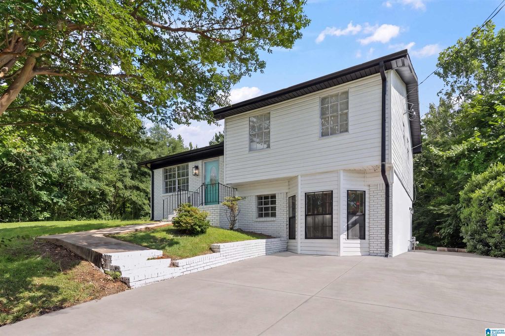 800 WHALEY ROAD, Fultondale, AL 35068