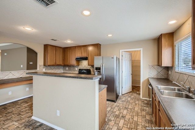 3910 MIHO, San Antonio, TX 78223