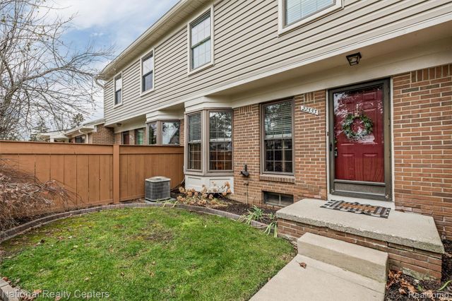 22353 PEACHTREE, Novi, MI 48375