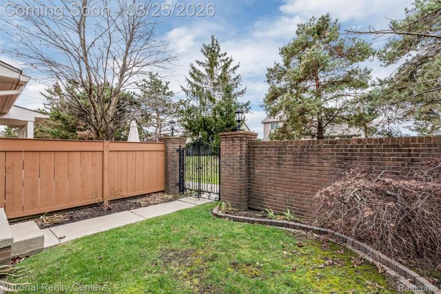 22353 PEACHTREE, Novi, MI 48375