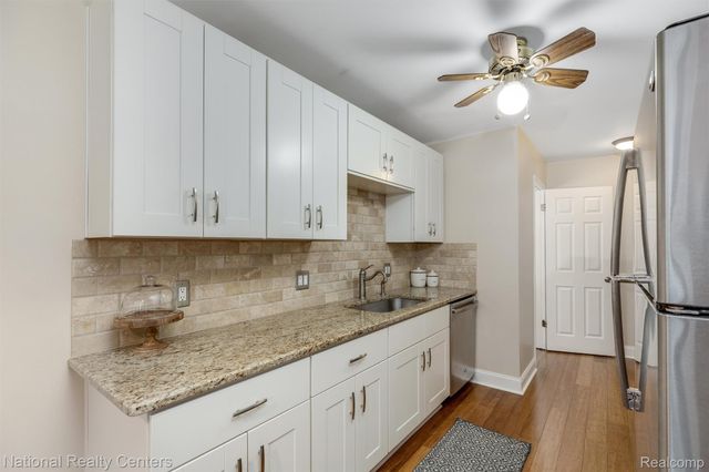 22353 PEACHTREE, Novi, MI 48375