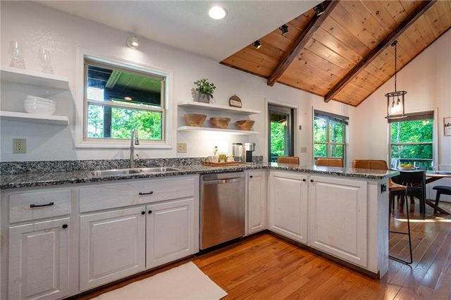 395 Packs Valley, Blue Ridge, GA 30513